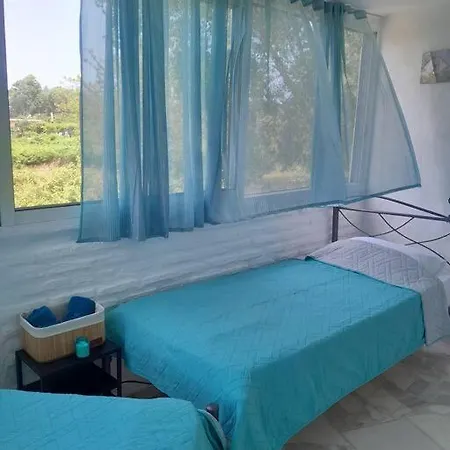 Дом отдыха Stefanos' Art House *